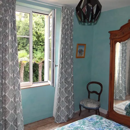 Деревянный коттедж Le Pigeonnier Utah *